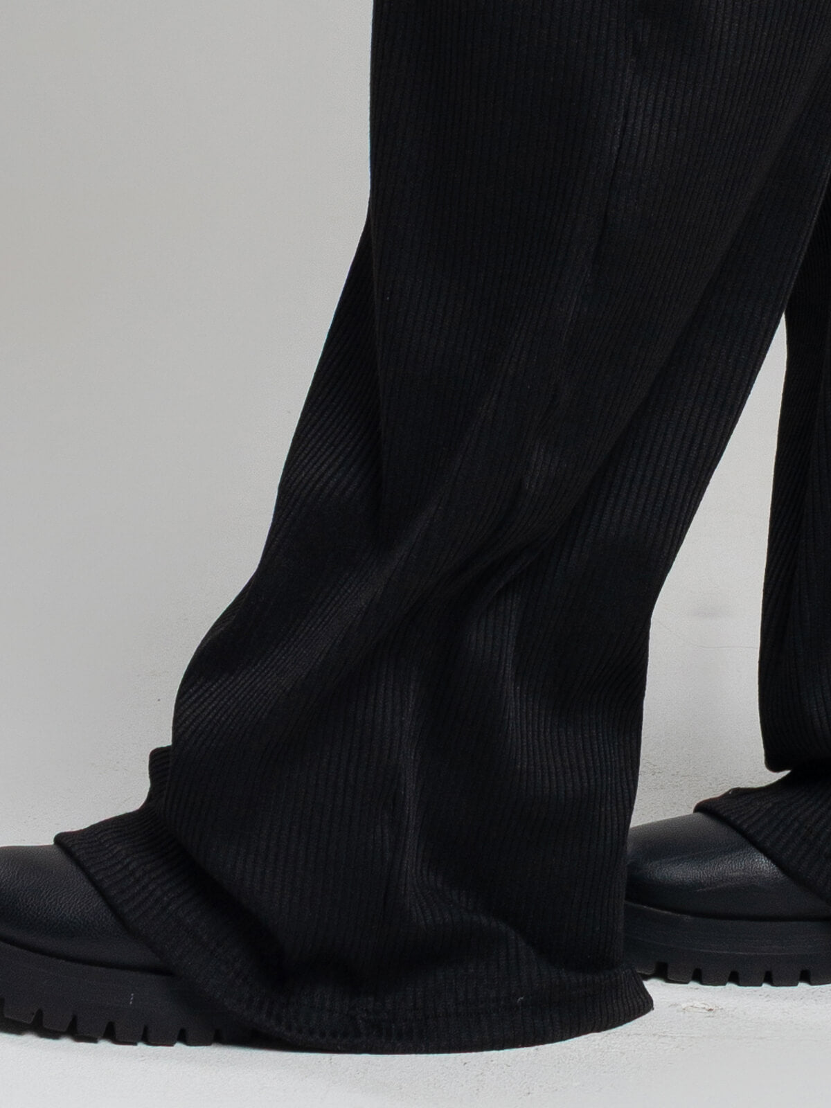 Calça Pantalona Wide Leg Canelada Preto - Vicbela