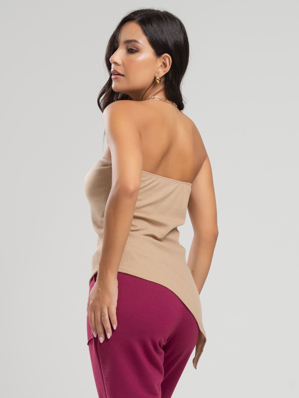 Blusa Assimétrica Tomara que Caia Bege - Vicbela