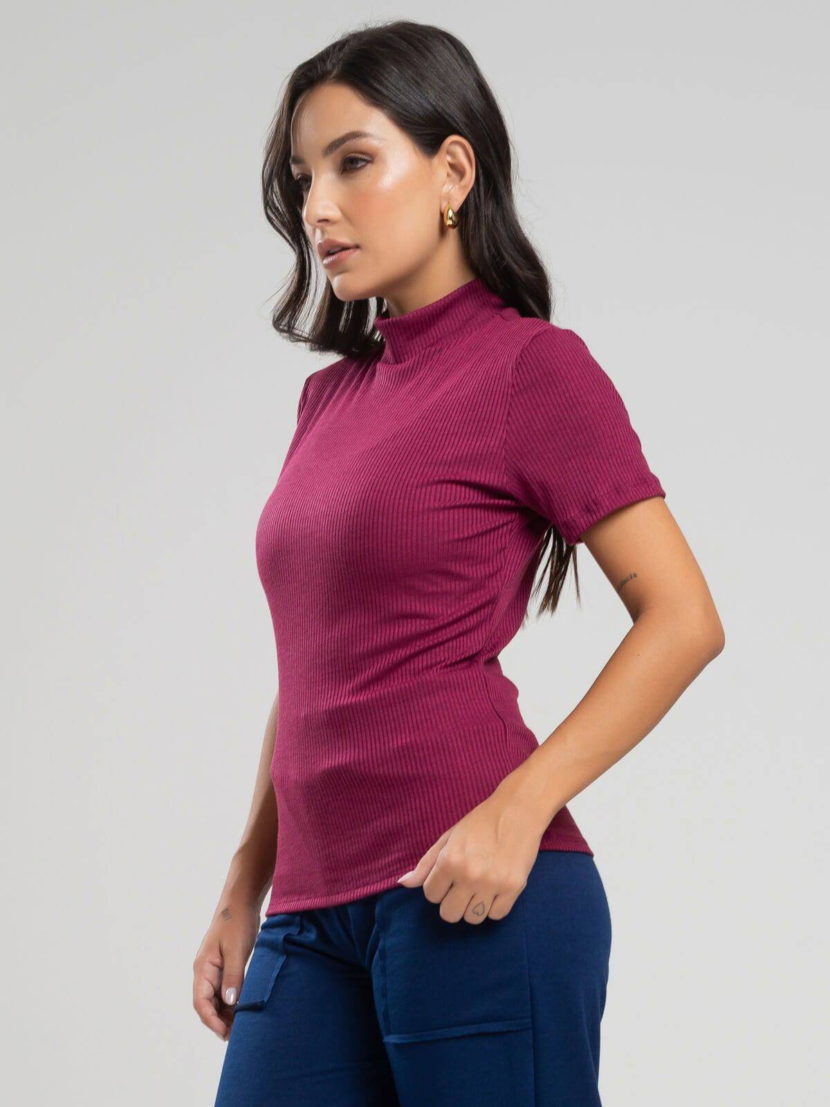 Blusa Manga Curta Gola Alta Canelada Vinho - Vicbela