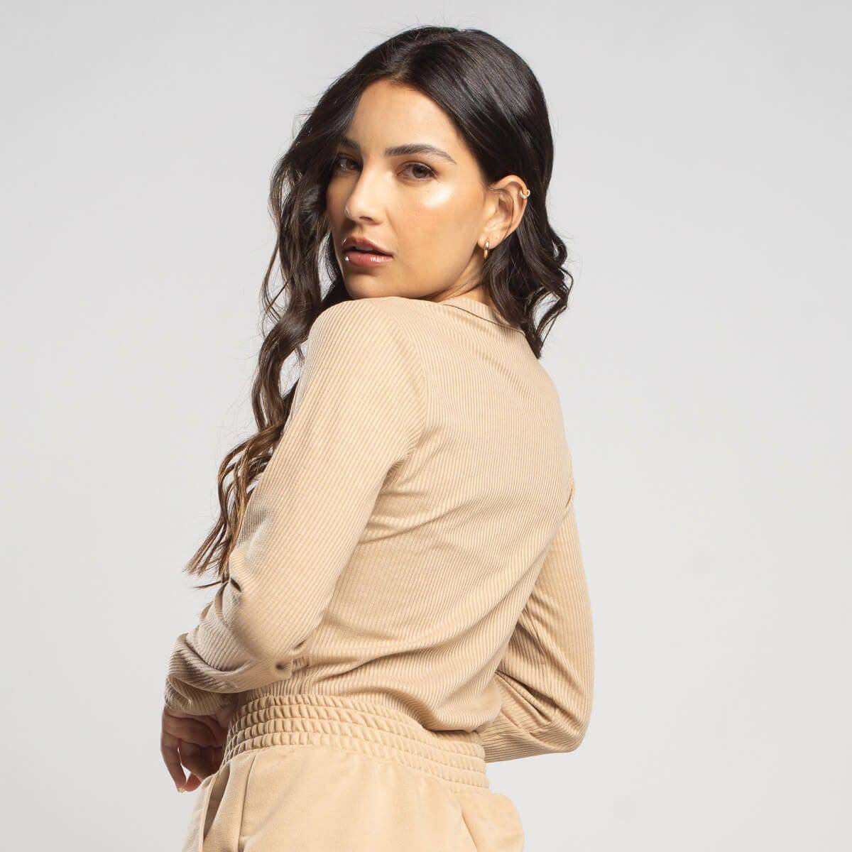 Blusa Manga Longa Canelada Bege - Vicbela