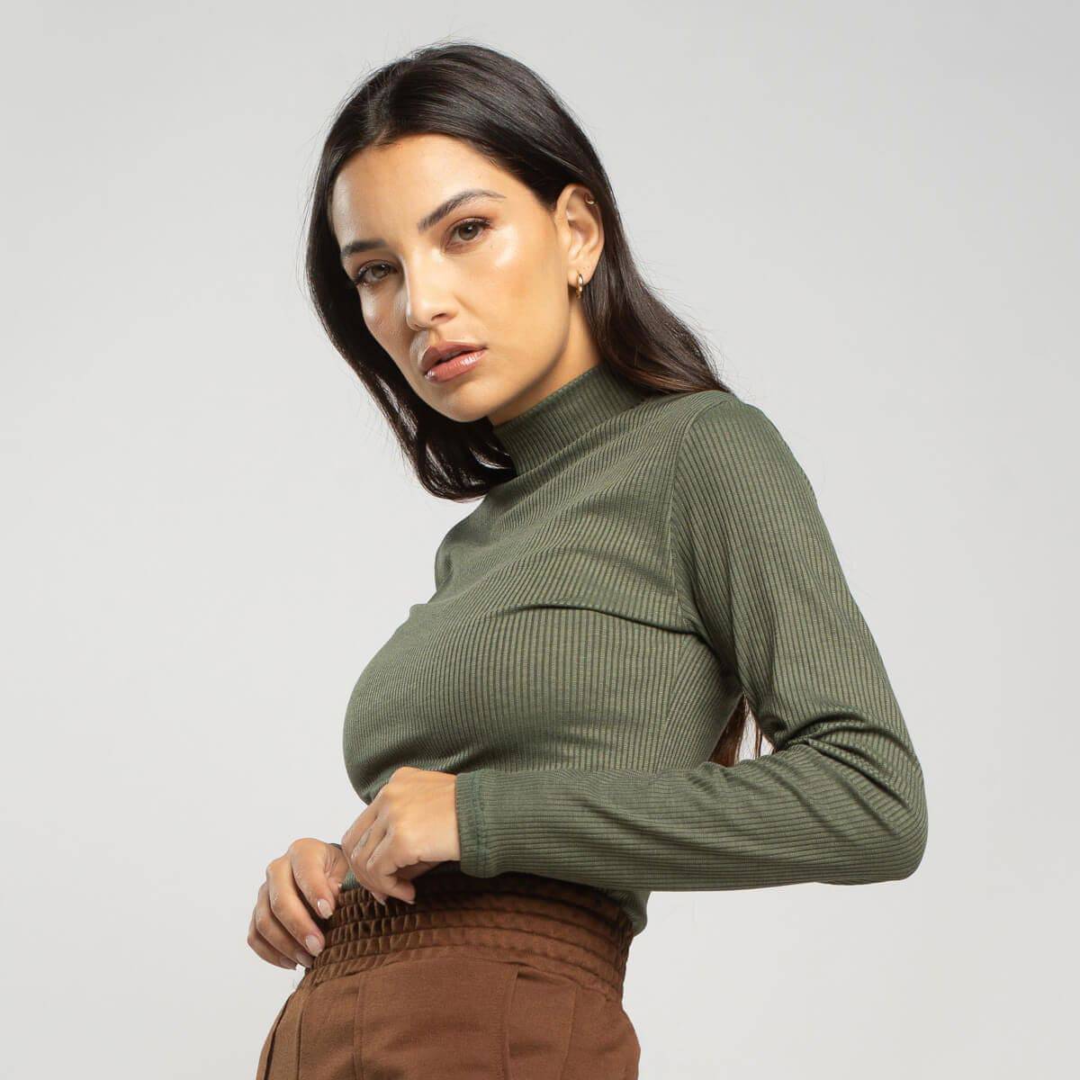Blusa Manga Longa Gola Alta Canelada Verde - Vicbela
