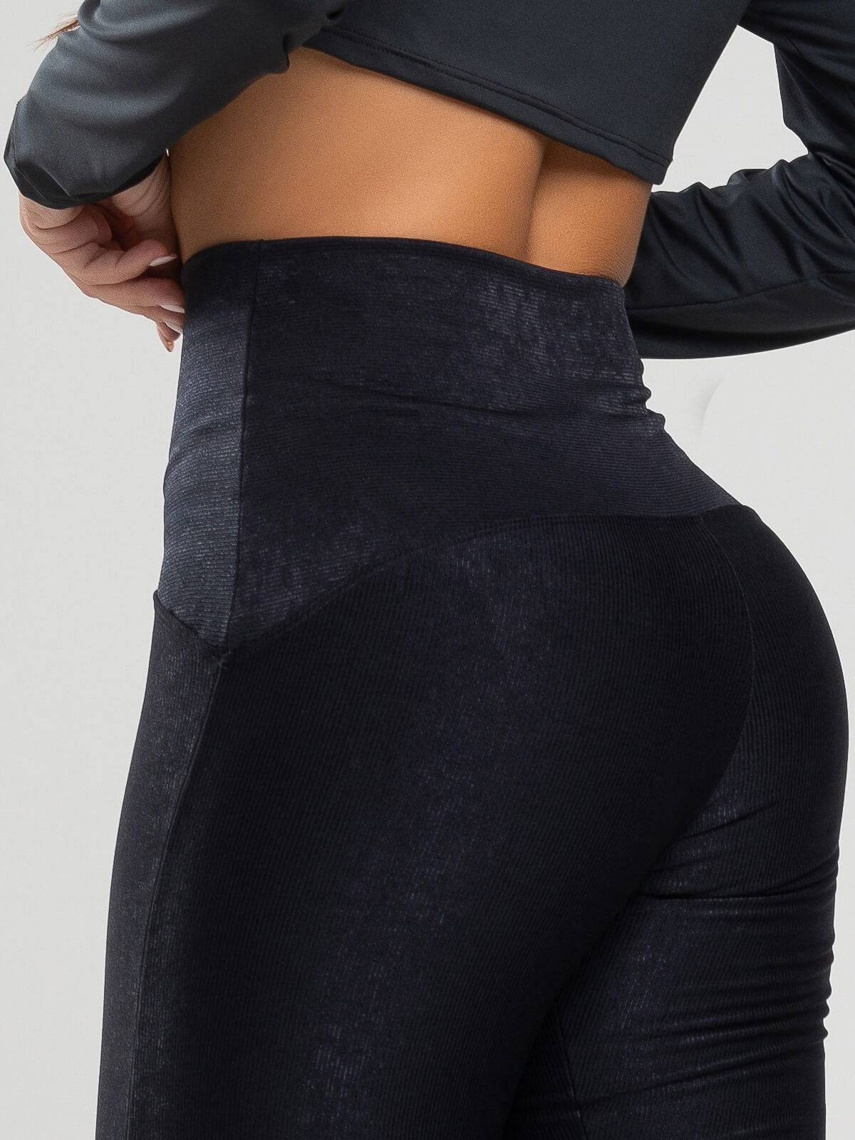 Calça Legging Cós Alto Canelado Preto - Vicbela