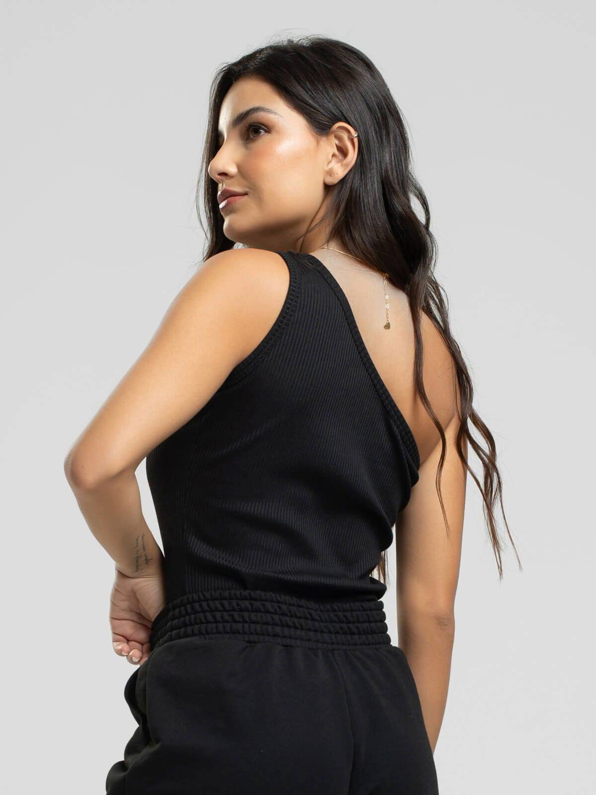Camiseta Regata Canelado Um Ombro Só Preto - Vicbela