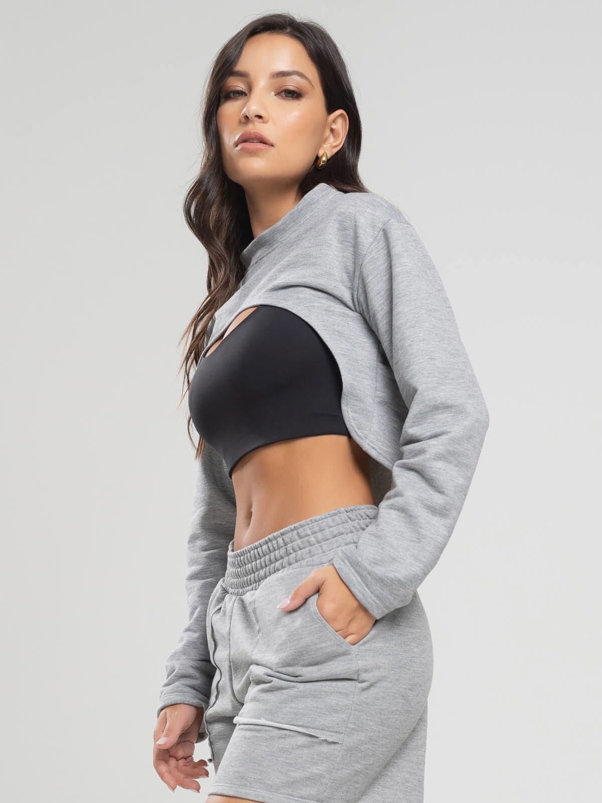 Casaco Super Cropped Manga Longa Cinza - Vicbela