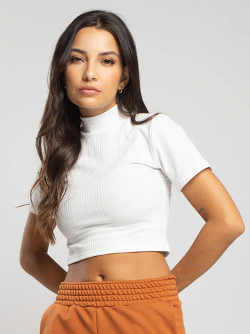 Cropped Gola Alta Manga Curta Branco - Vicbela