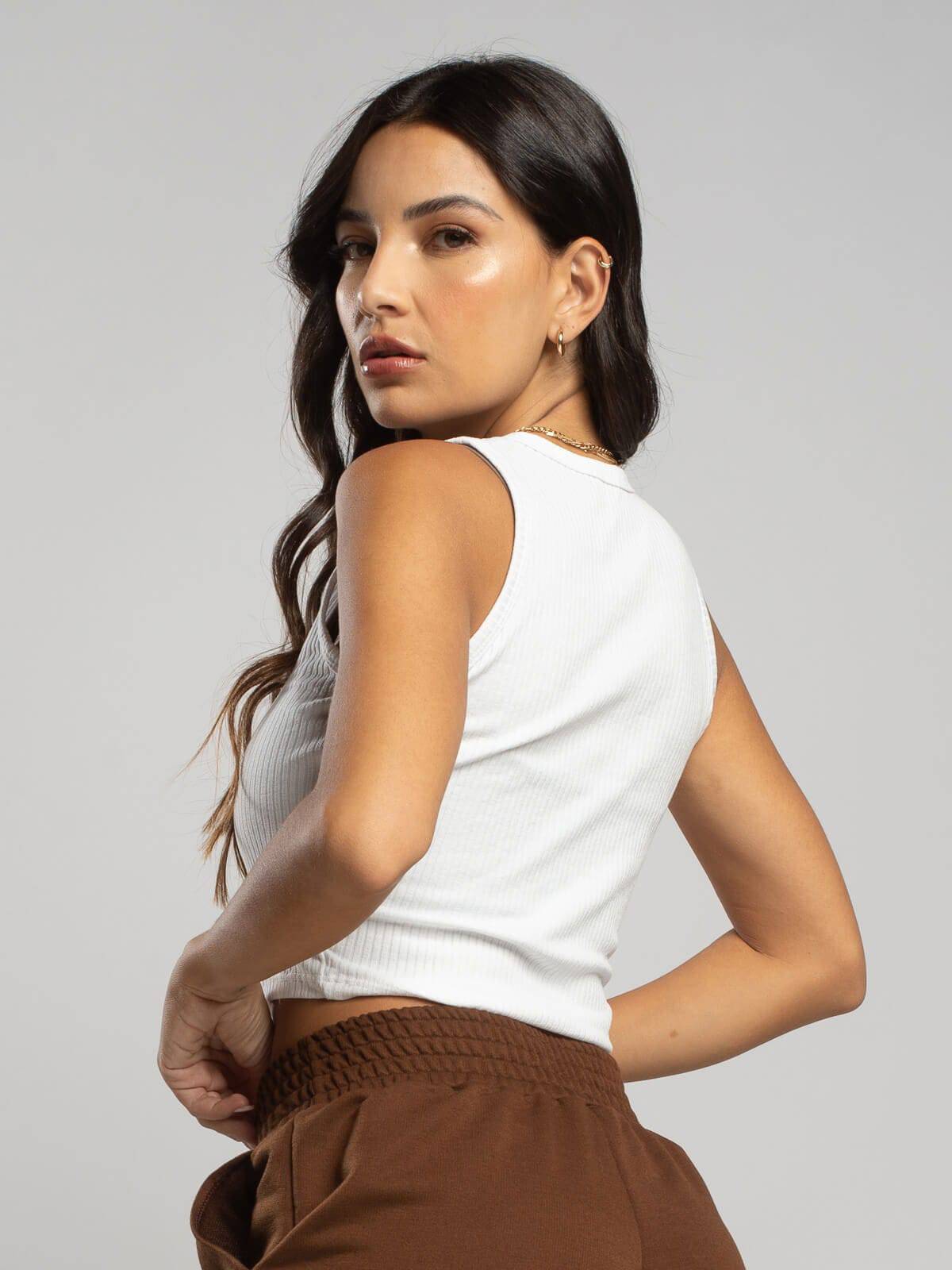 Cropped Regata Canelado Branco - Vicbela