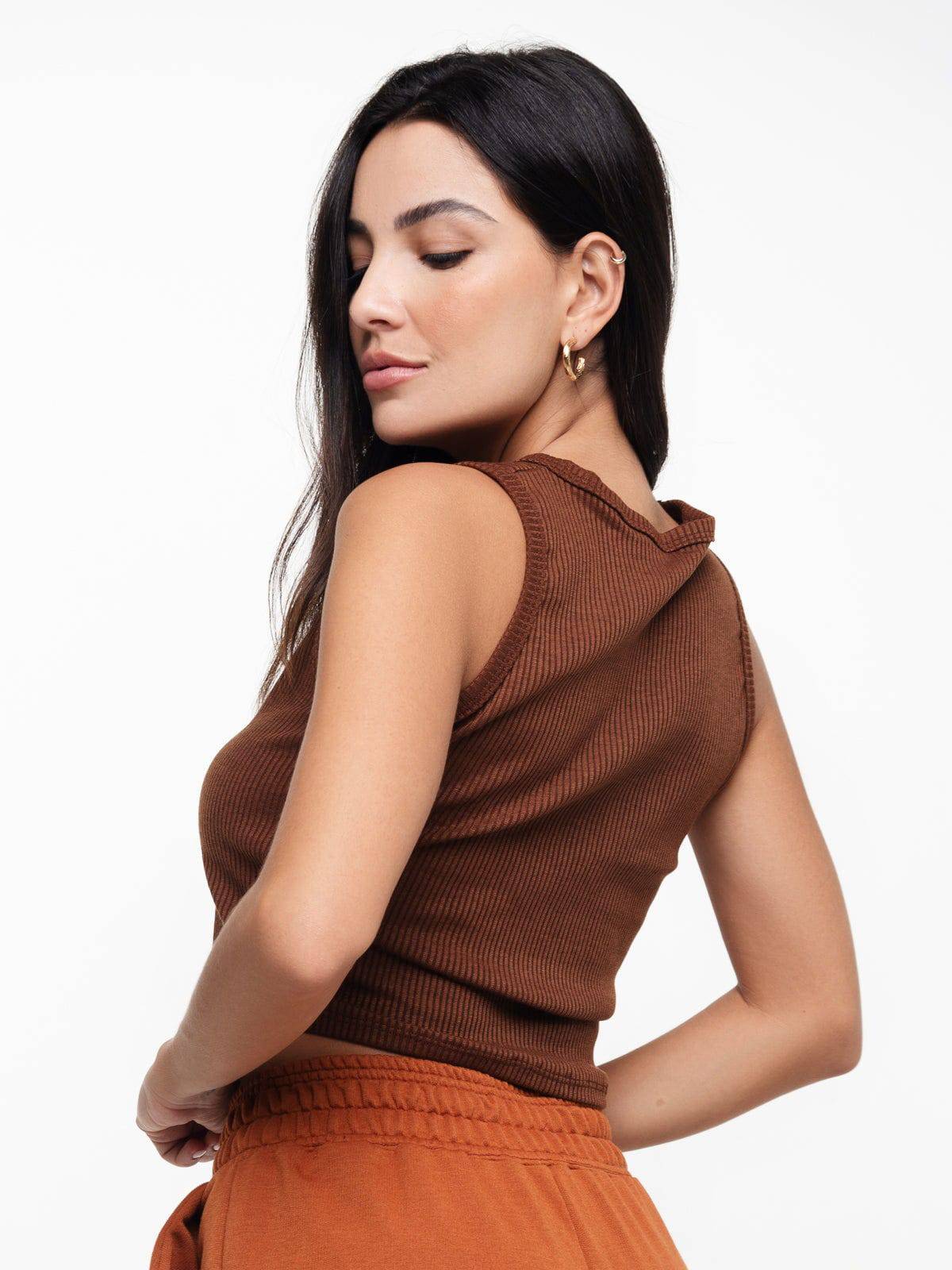 Cropped Regata Canelado Marrom - Vicbela