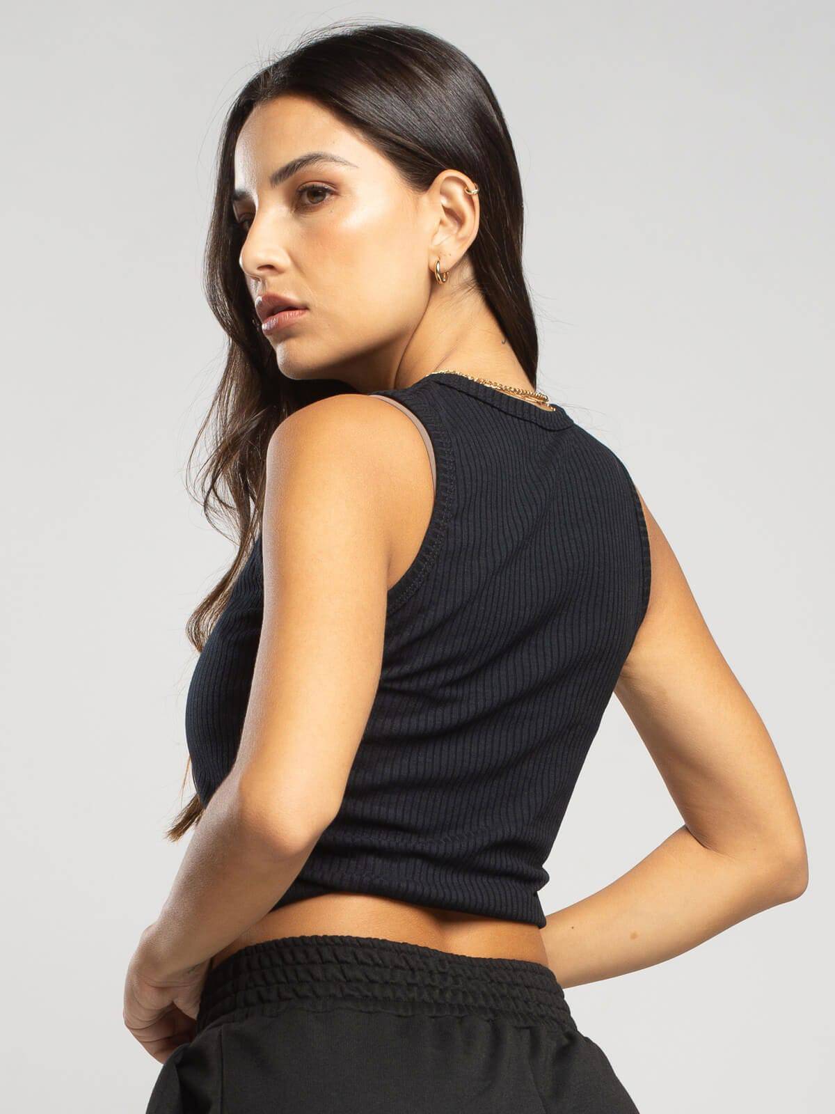 Cropped Regata Canelado Preto - Vicbela