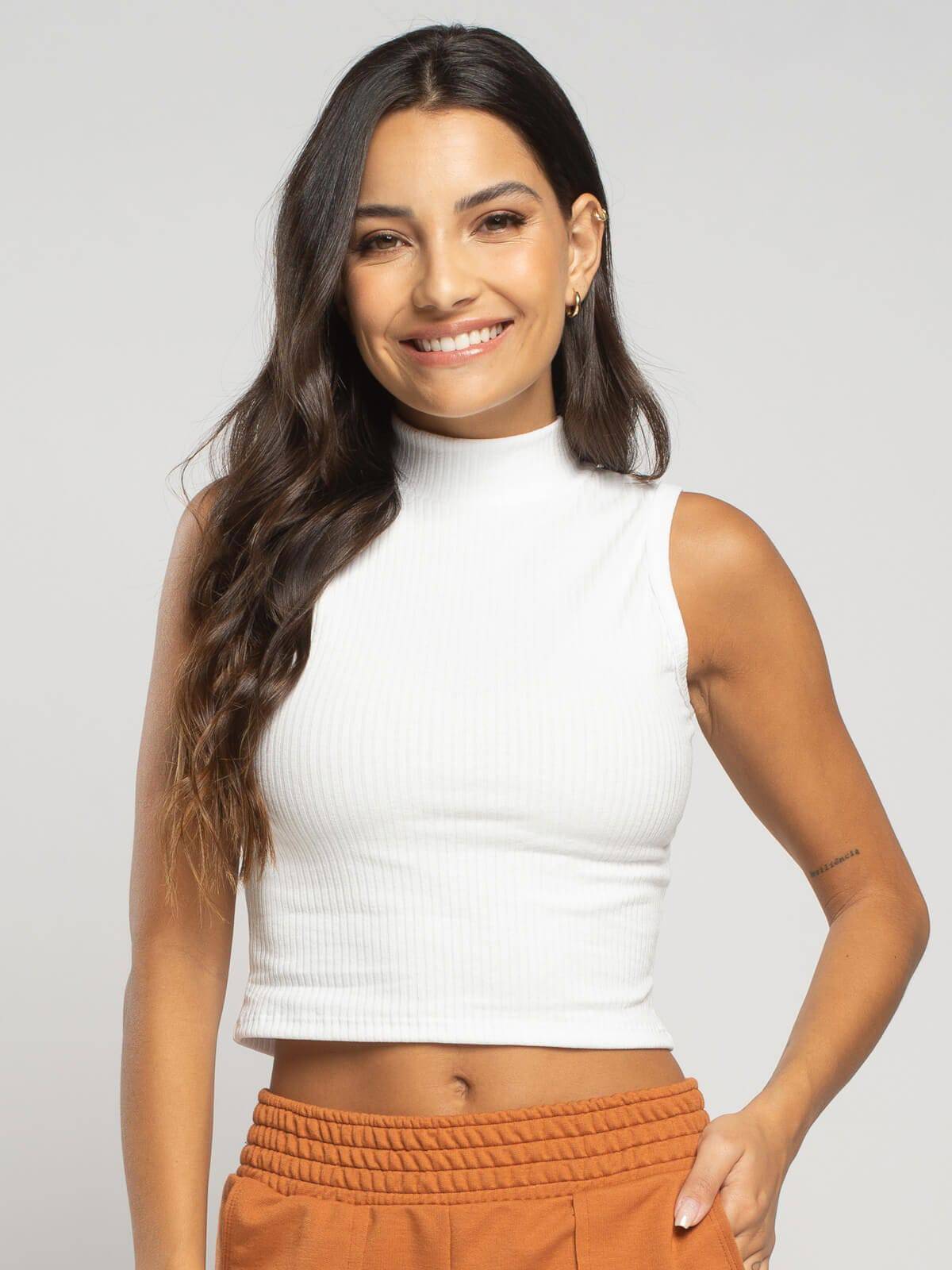 Cropped Regata Gola Alta Branco - Vicbela