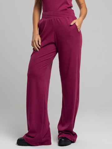 Calça Pantalona Wide Leg Canelada Vinho