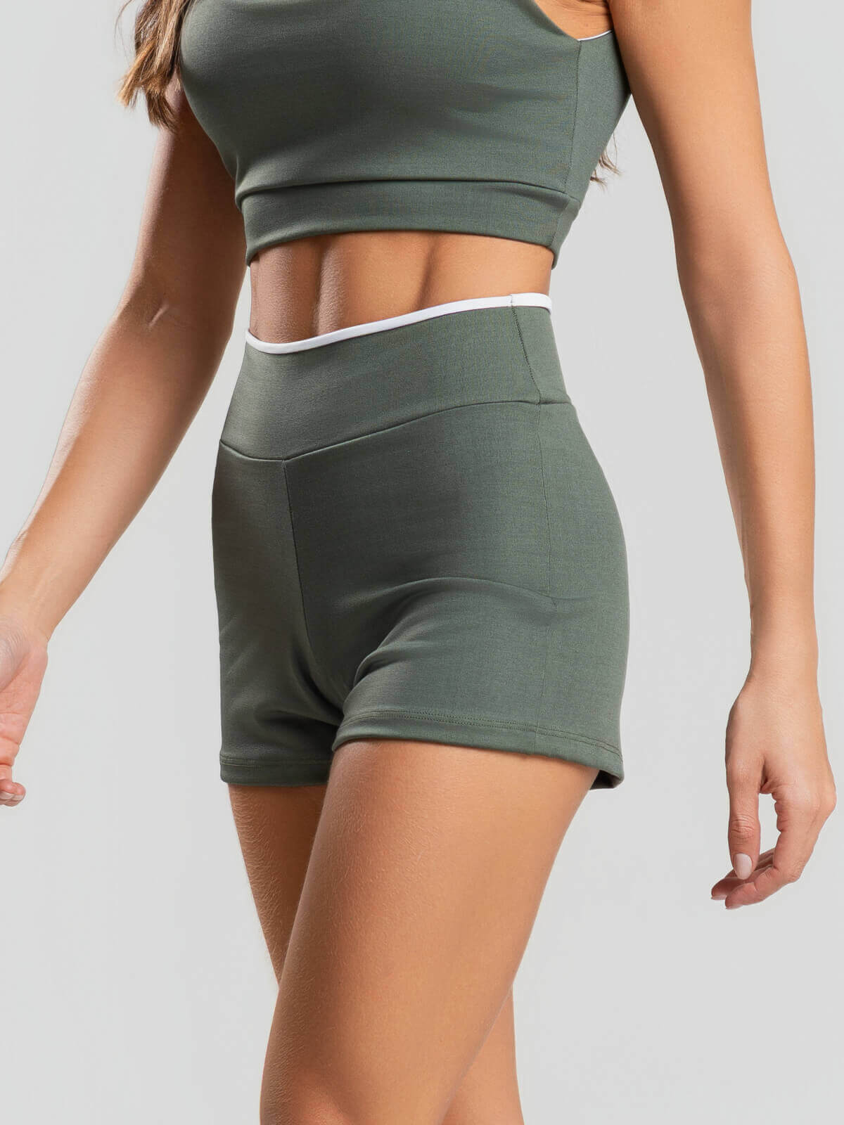 Short Curto Bicolor Suplex Verde - Vicbela