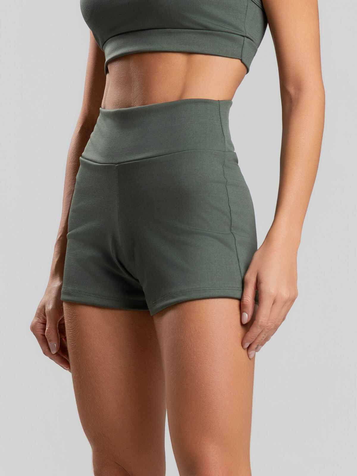Short Curto Suplex Cintura Alta Verde - Vicbela