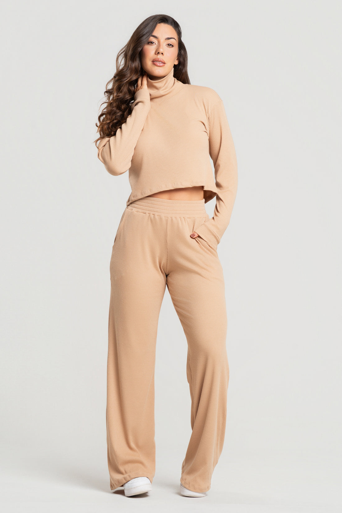 Conjunto Canelado Calça Pantalona + Blusa Golão Manga Longa Bege - Vicbela