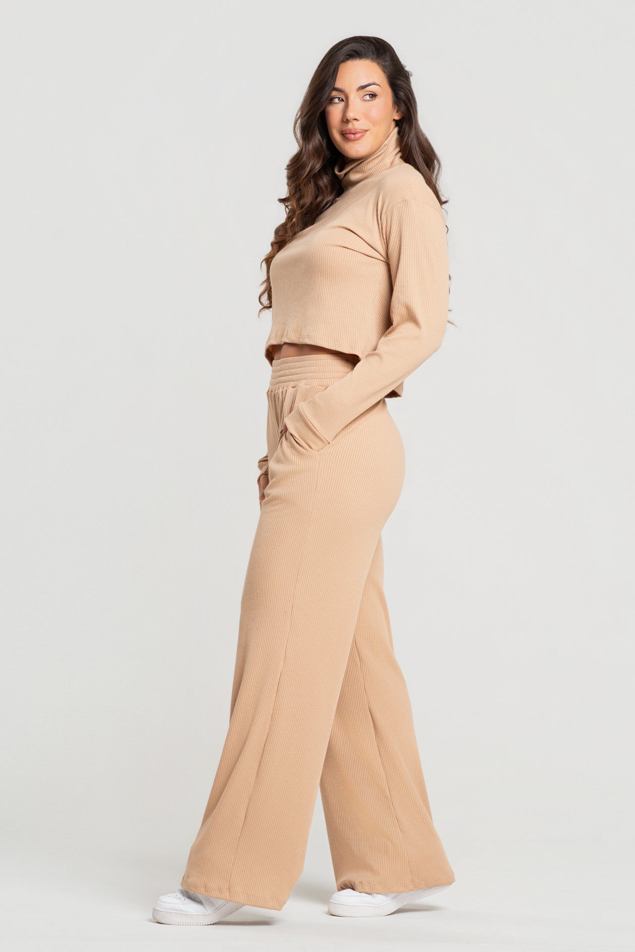 Conjunto Canelado Calça Pantalona + Blusa Golão Manga Longa Bege - Vicbela