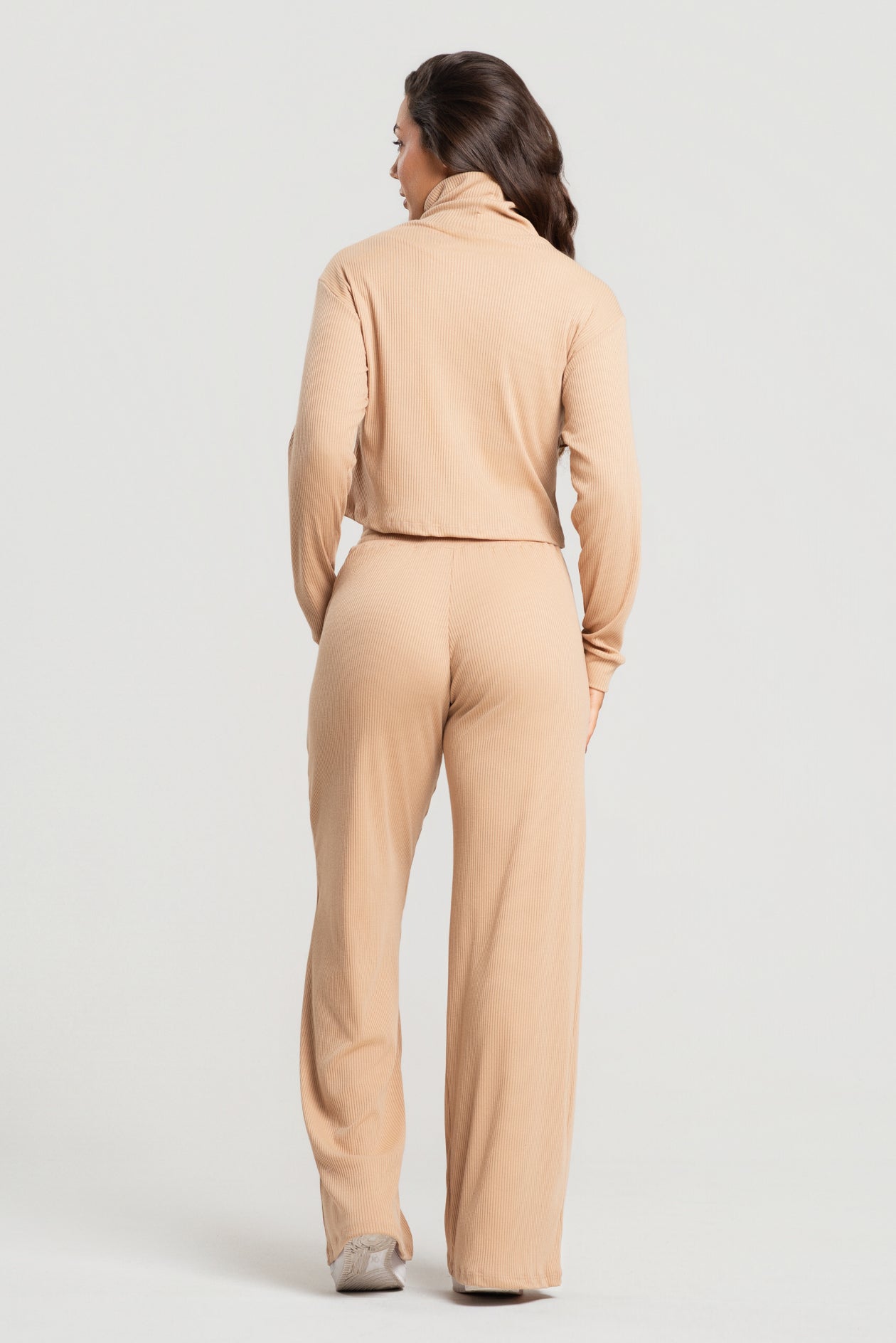 Conjunto Canelado Calça Pantalona + Blusa Golão Manga Longa Bege - Vicbela
