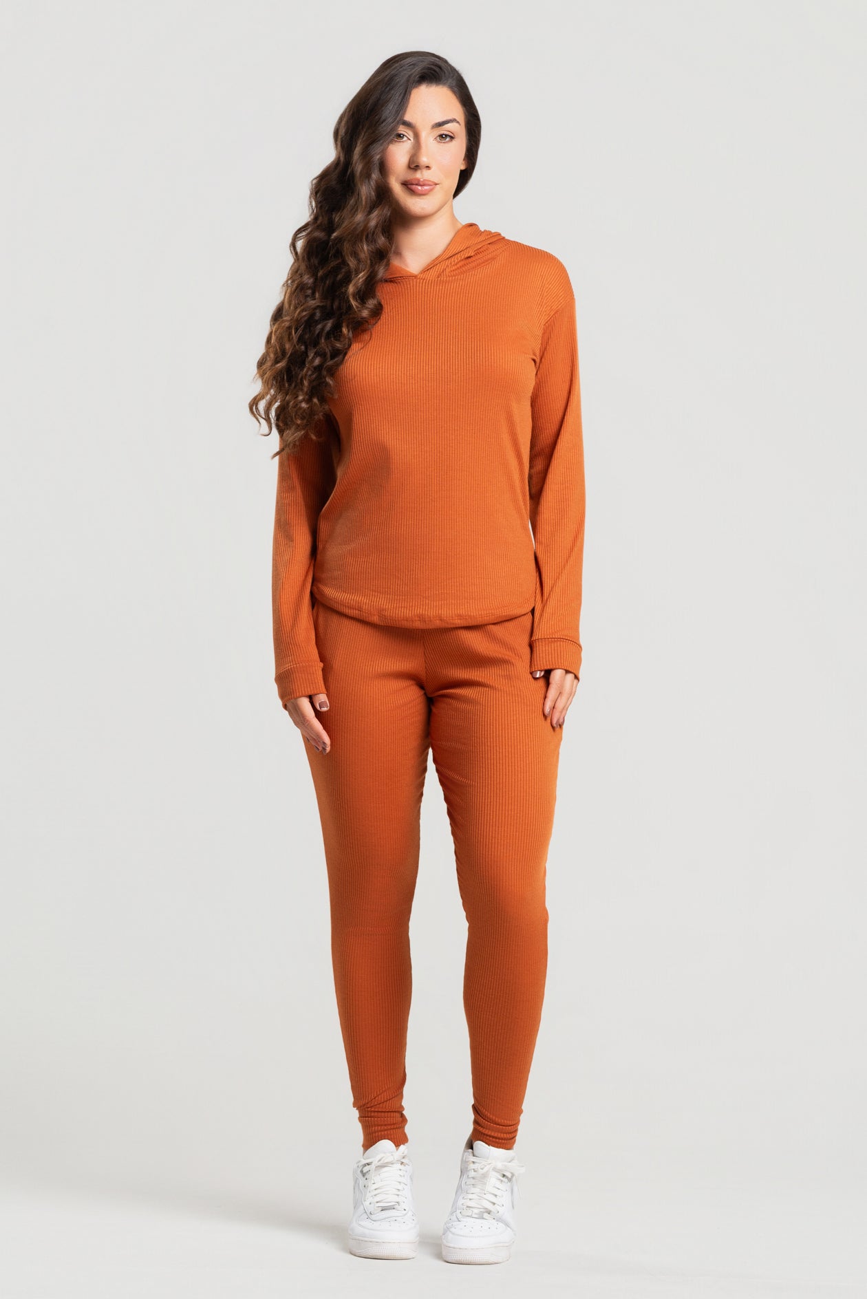 Conjunto Canelado Calça Jogger + Blusa com Capuz Manga Longa Terra - Vicbela