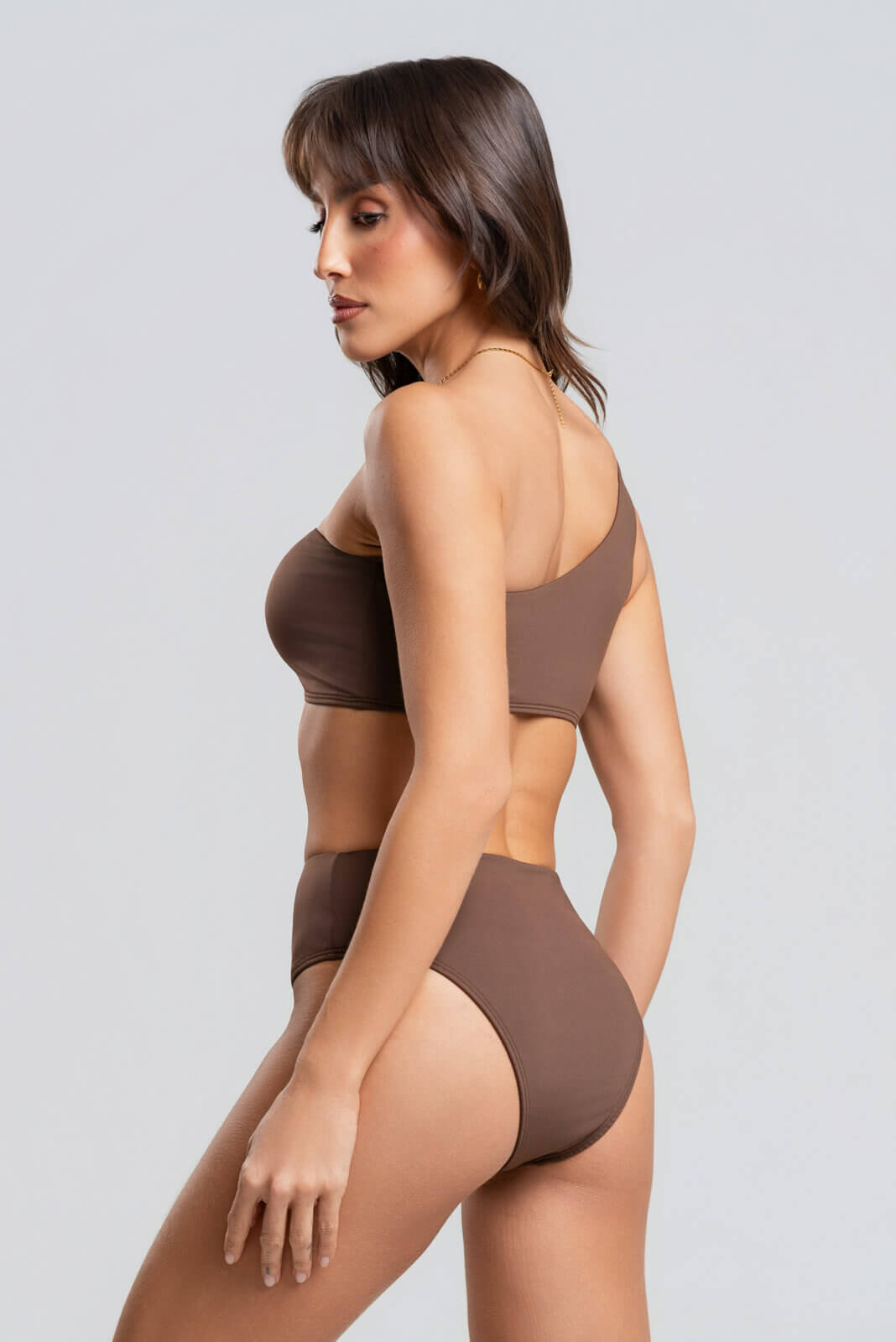 Biquíni Ombro Só Hot Pant Marrom - Vicbela