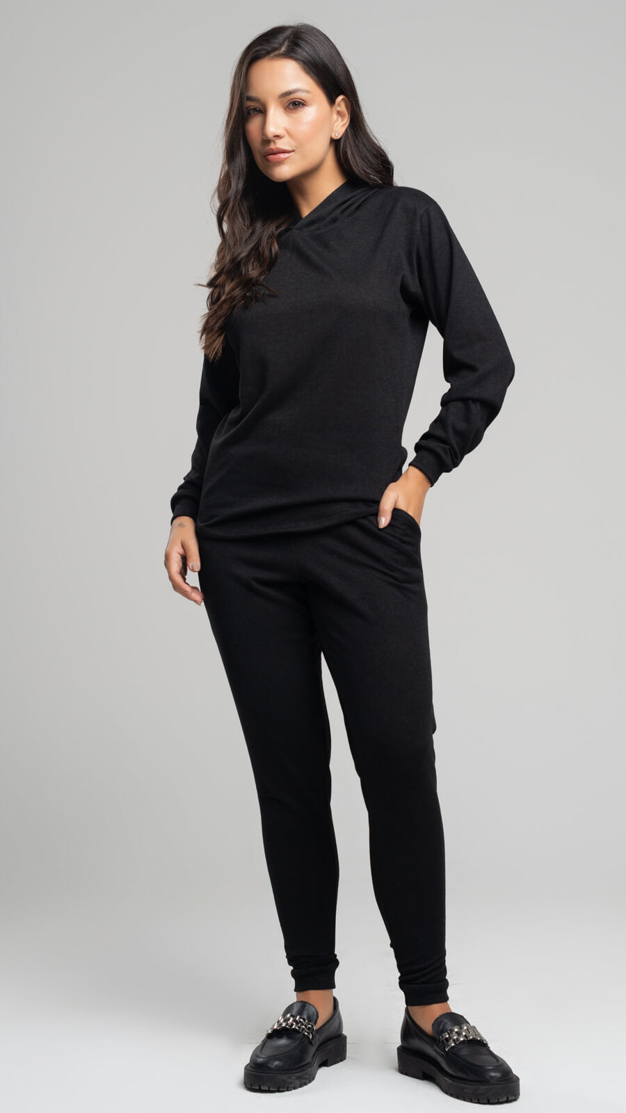 Conjunto Lanzinha Calça Skinny + Blusa Capuz Preto - Vicbela