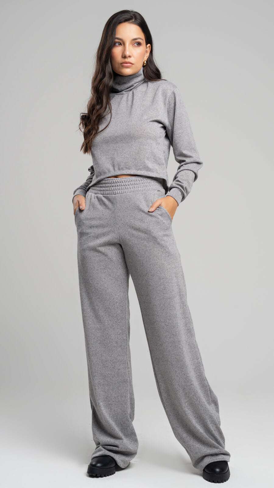 Conjunto Lãnzinha Calça Pantalona + Blusa Golão Cinza - Vicbela