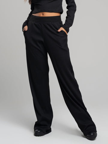 Calça Pantalona Wide Leg Canelada Preto - Vicbela