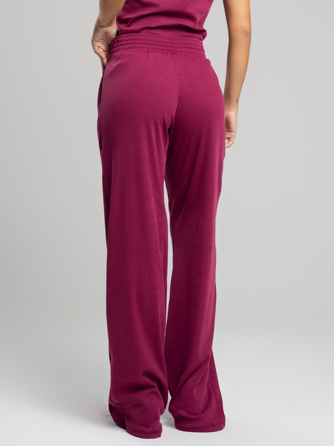 Calça Pantalona Wide Leg Canelada Vinho - Vicbela