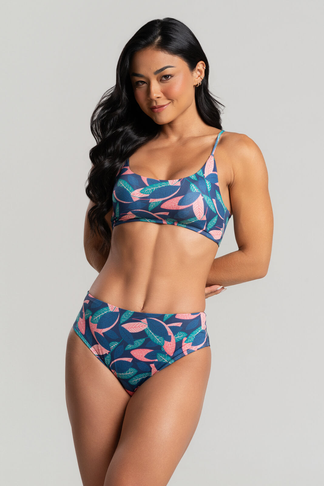 Biquíni Faixa Calcinha Hot Pants Estampado Folha - Vicbela