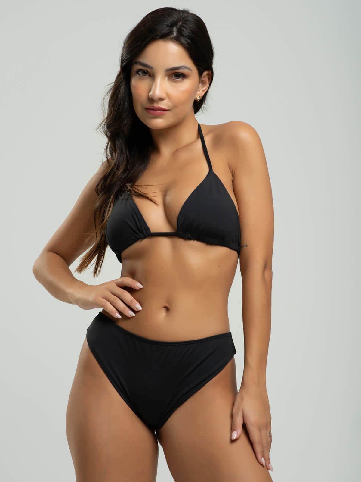 Biquíni Cortininha Calcinha Comum Liso Preto - Vicbela