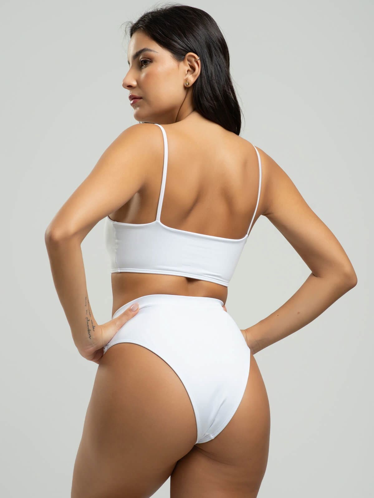 Biquíni Faixa Calcinha Hot Pants Liso Branco - Vicbela