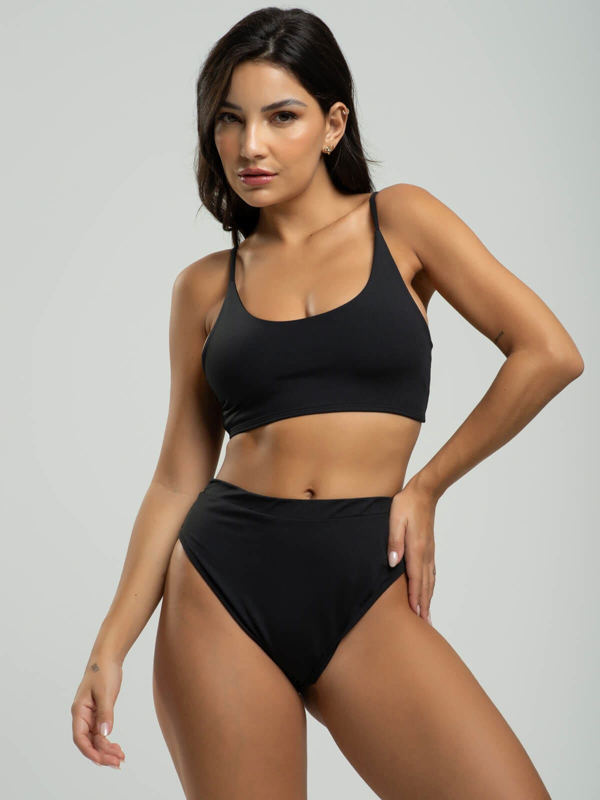 Biquíni Faixa Calcinha Hot Pants Liso Preto - Vicbela