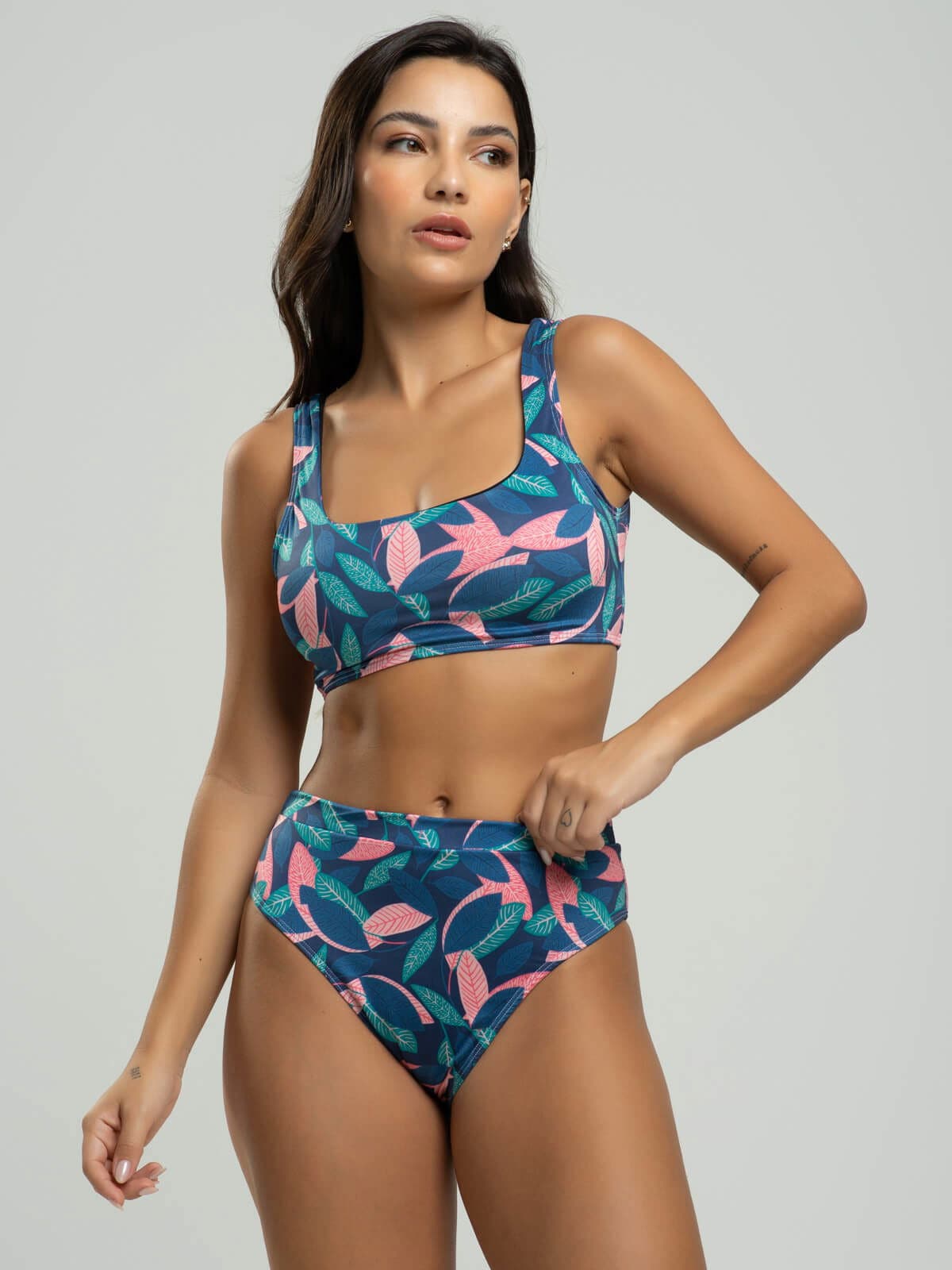 Biquini Regata Hot Pants Estampado Folhas - Vicbela