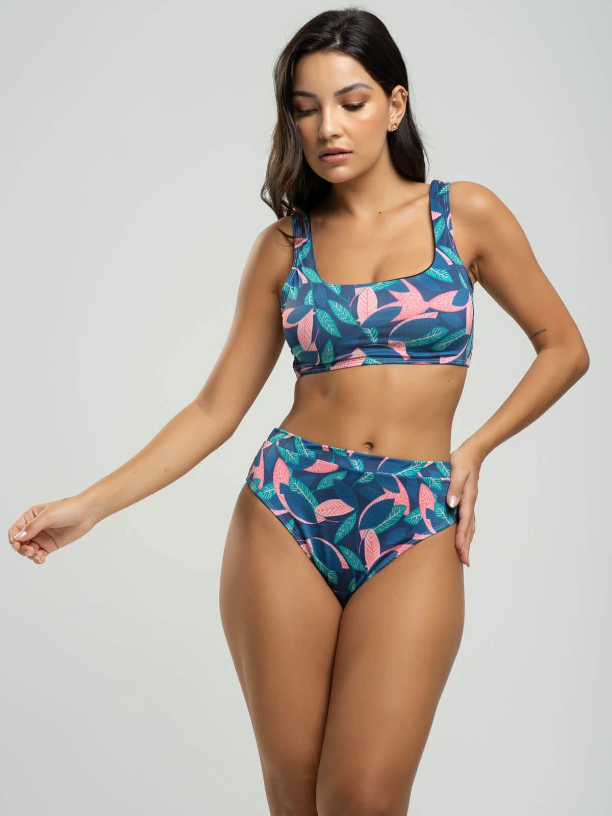 Biquini Regata Hot Pants Estampado Folhas - Vicbela