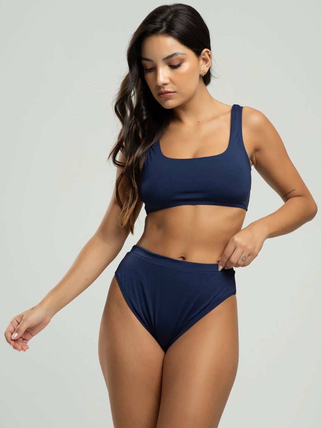 Biquini Regata Hot Pants Liso Azul Marinho - Vicbela