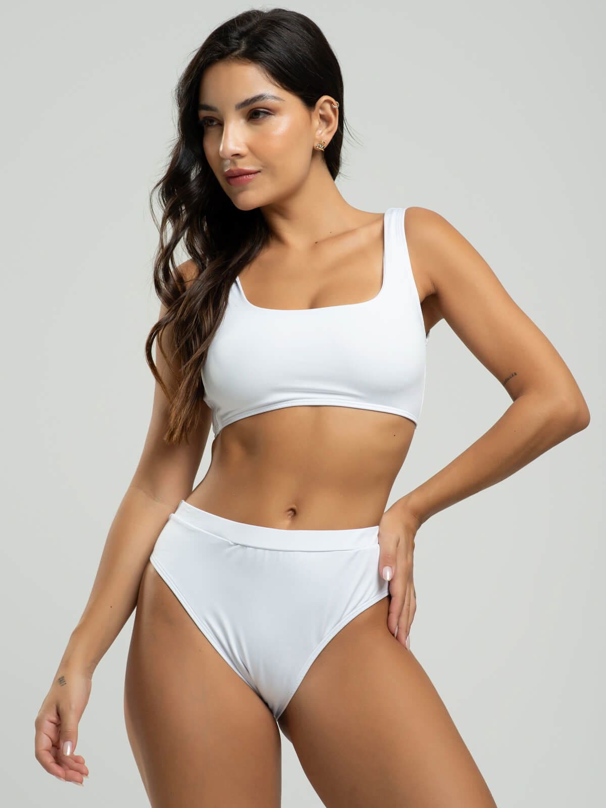 Biquini Regata Hot Pants Liso Branco - Vicbela