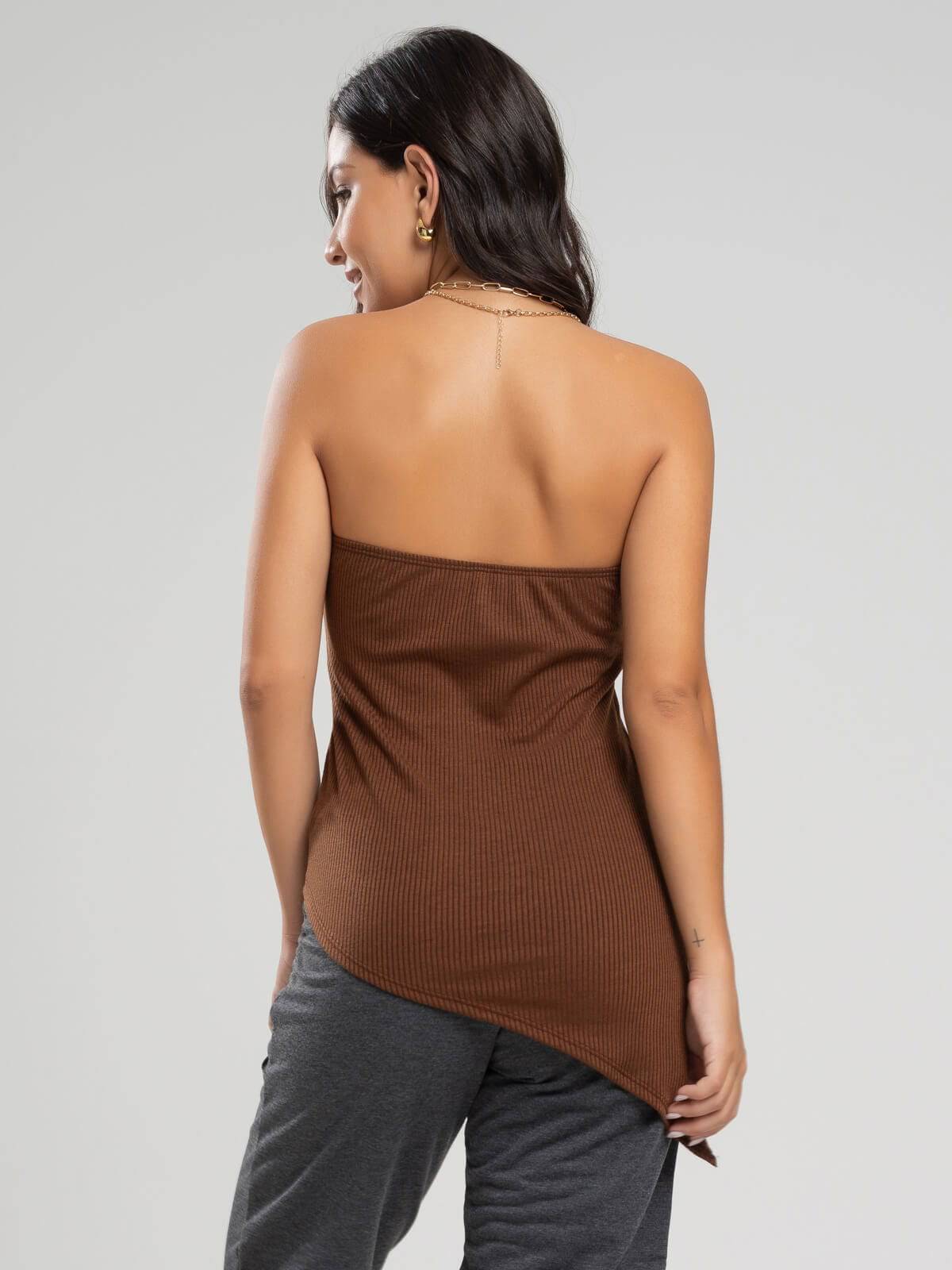 Blusa Assimétrica Tomara que Caia Marrom - Vicbela
