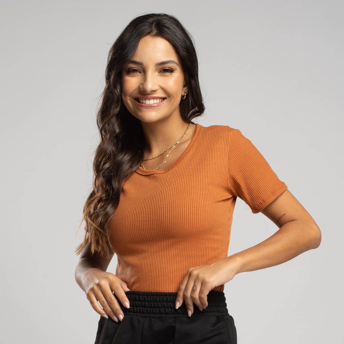 Blusa Manga Curta Canelada Terracota - Vicbela