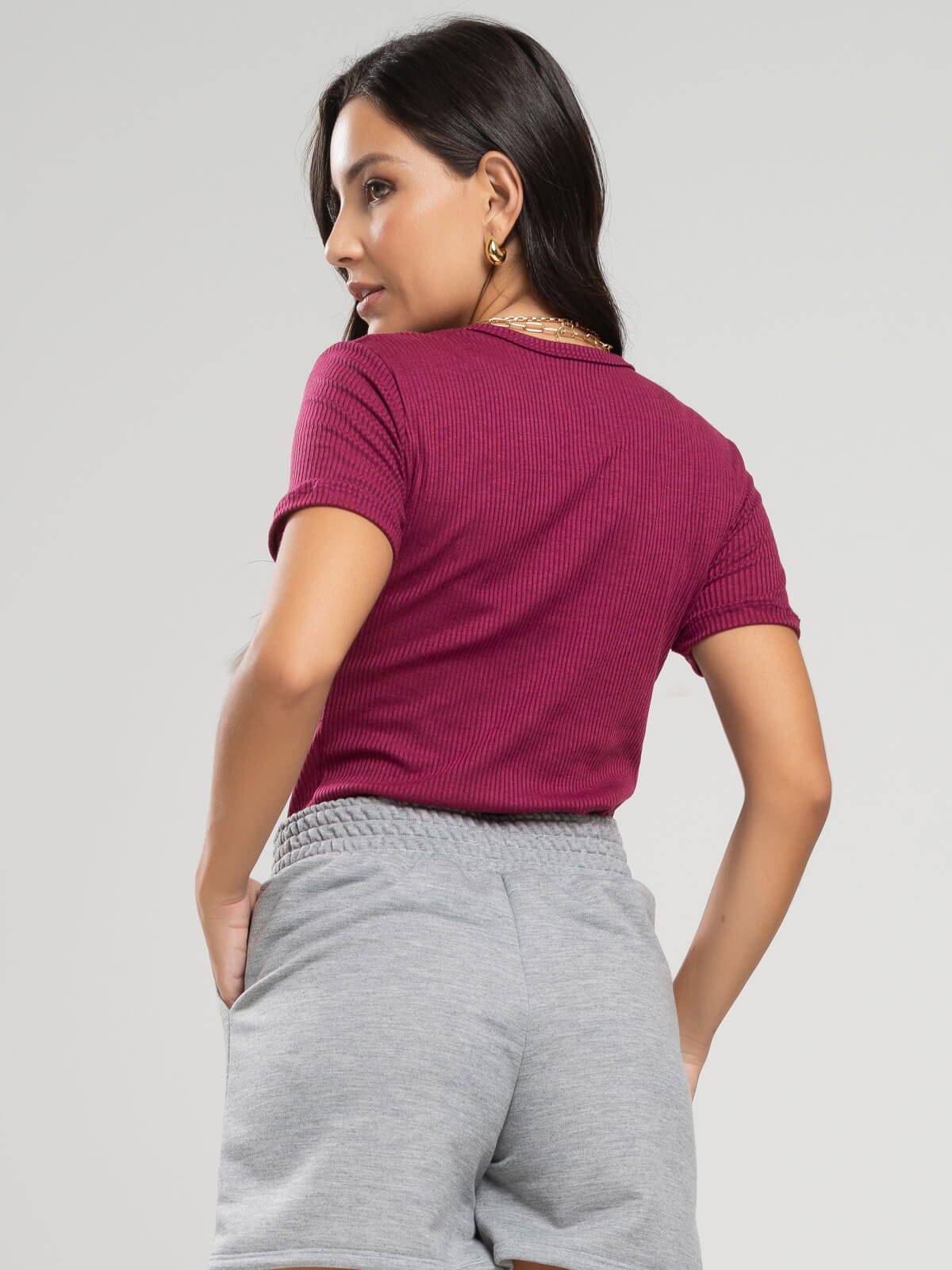 Blusa Manga Curta Canelada Vinho - Vicbela