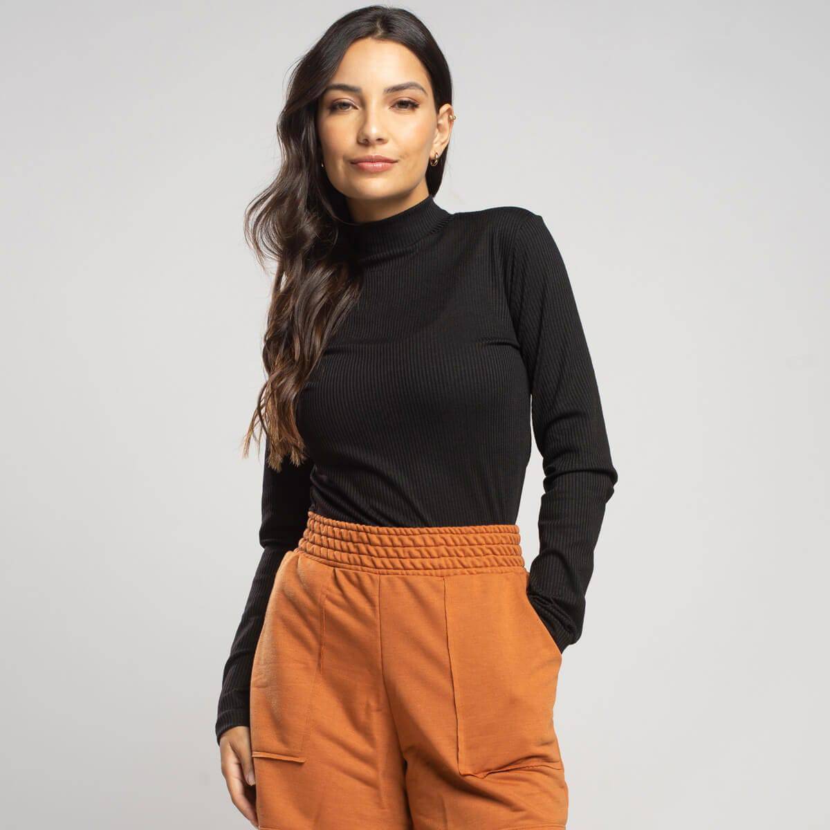 Blusa Manga Longa Gola Alta Canelada Preto - Vicbela