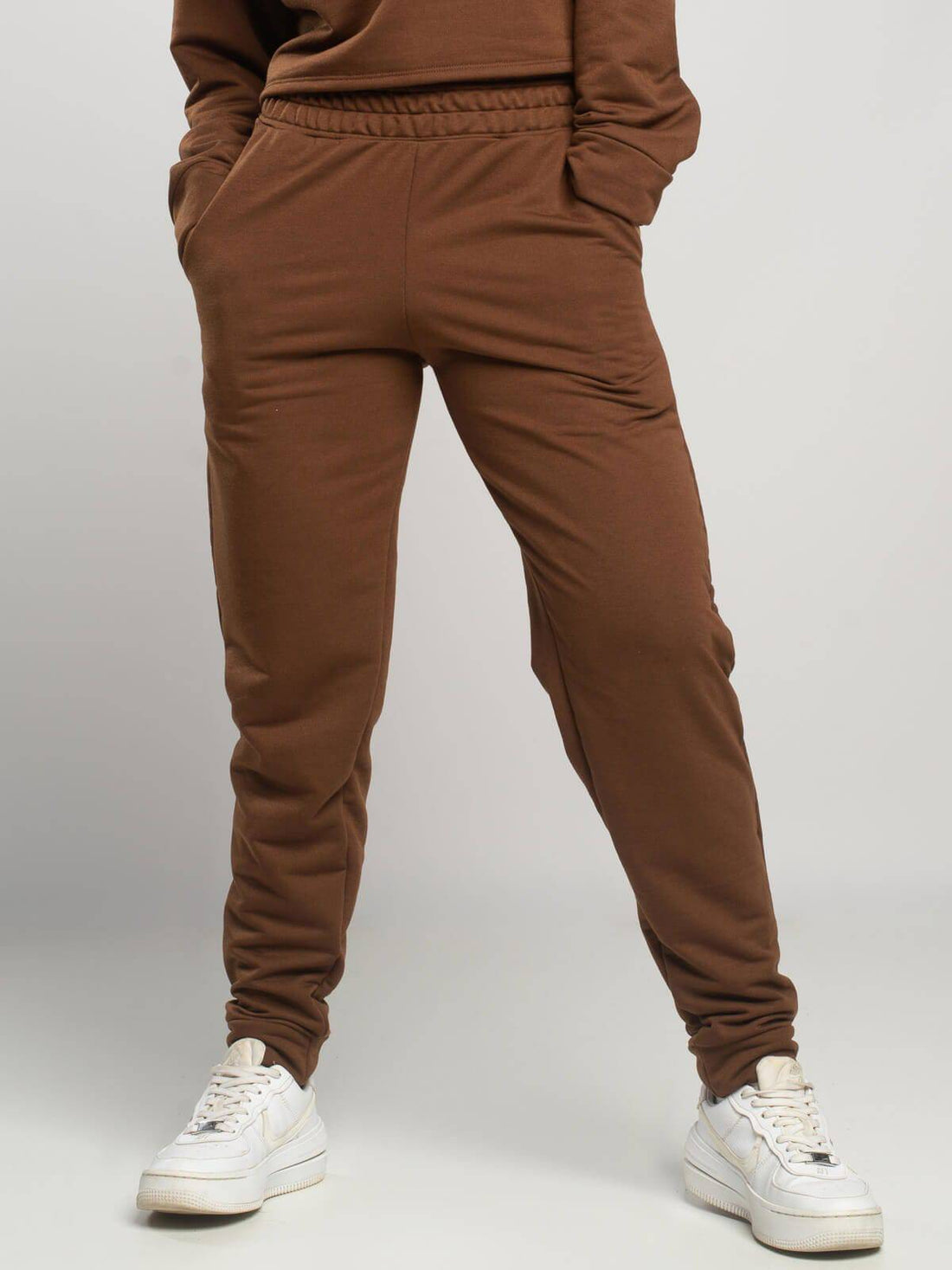Calça Jogger Moletinho Cintura Média Marrom - Vicbela