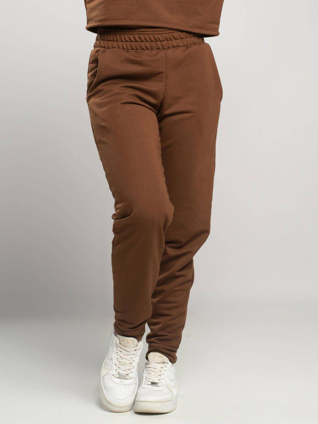 Calça Jogger Moletinho Cintura Média Marrom - Vicbela