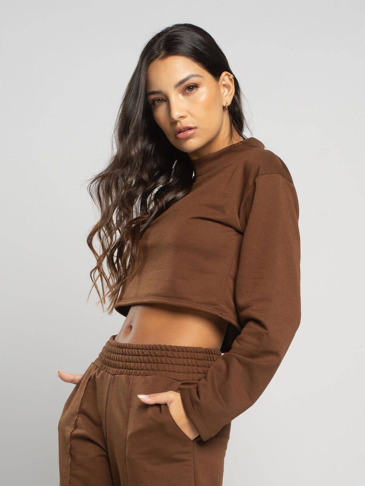 Casaco Cropped Manga Longa Moletinho Marrom - Vicbela