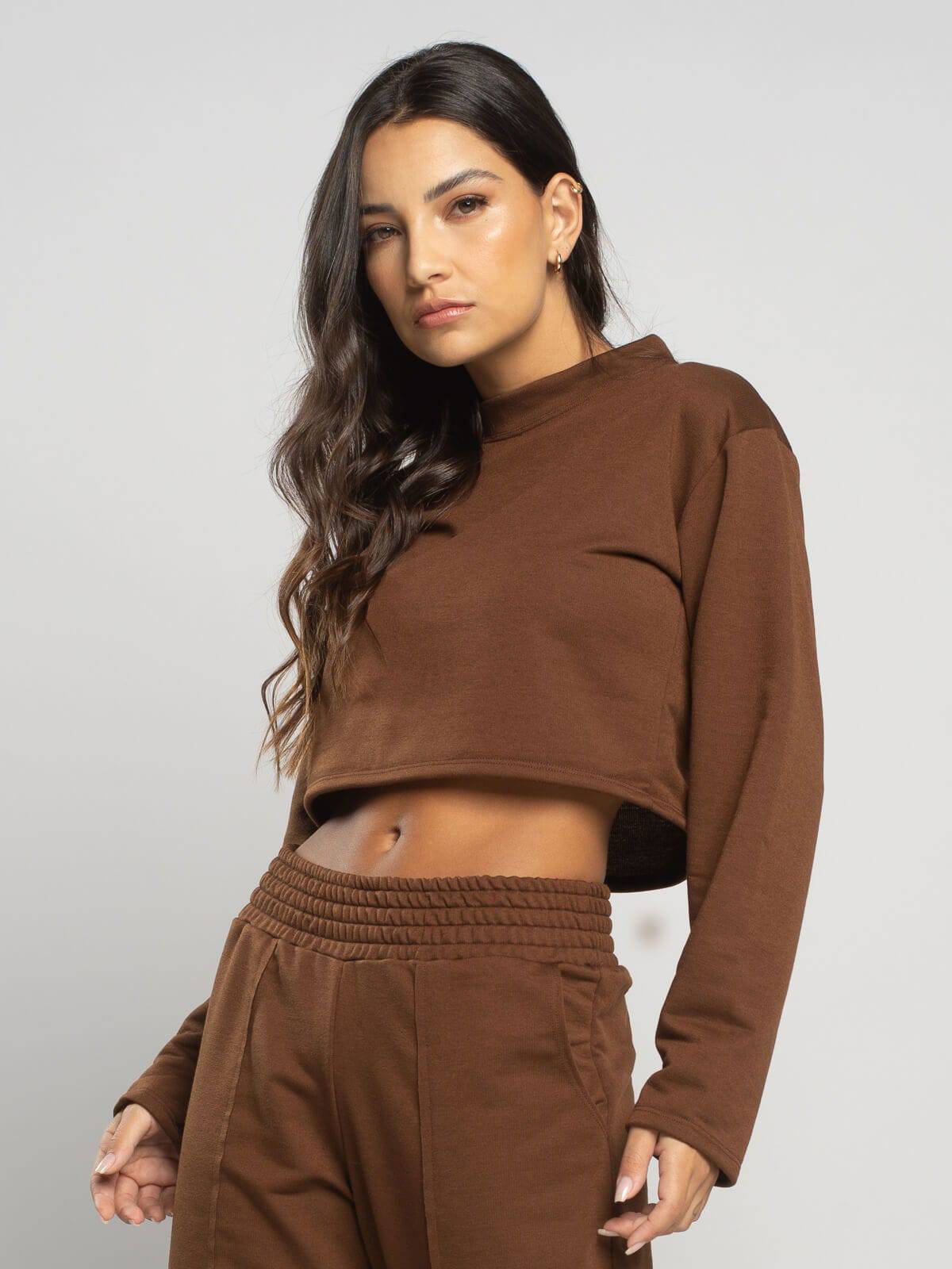 Casaco Cropped Manga Longa Moletinho Marrom - Vicbela