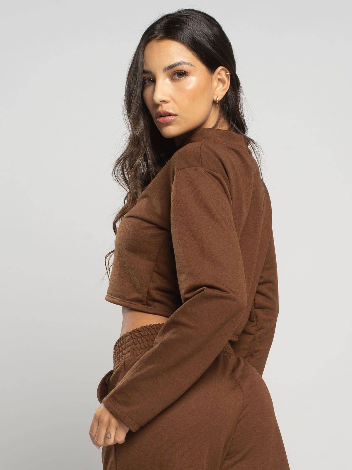 Casaco Cropped Manga Longa Moletinho Marrom - Vicbela