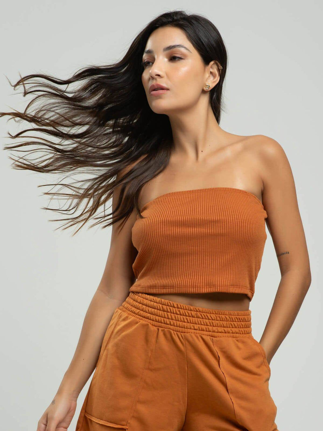 Cropped Canelado Tomara Que Caia Terracota - Vicbela