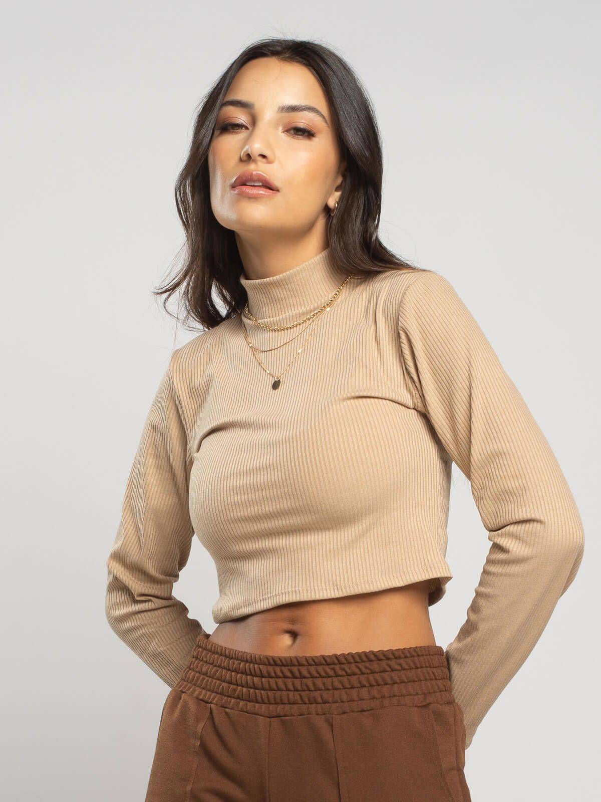 Cropped Gola Alta Manga Comprida Bege - Vicbela