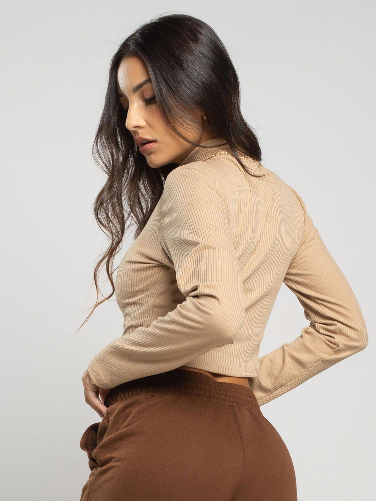 Cropped Gola Alta Manga Comprida Bege - Vicbela