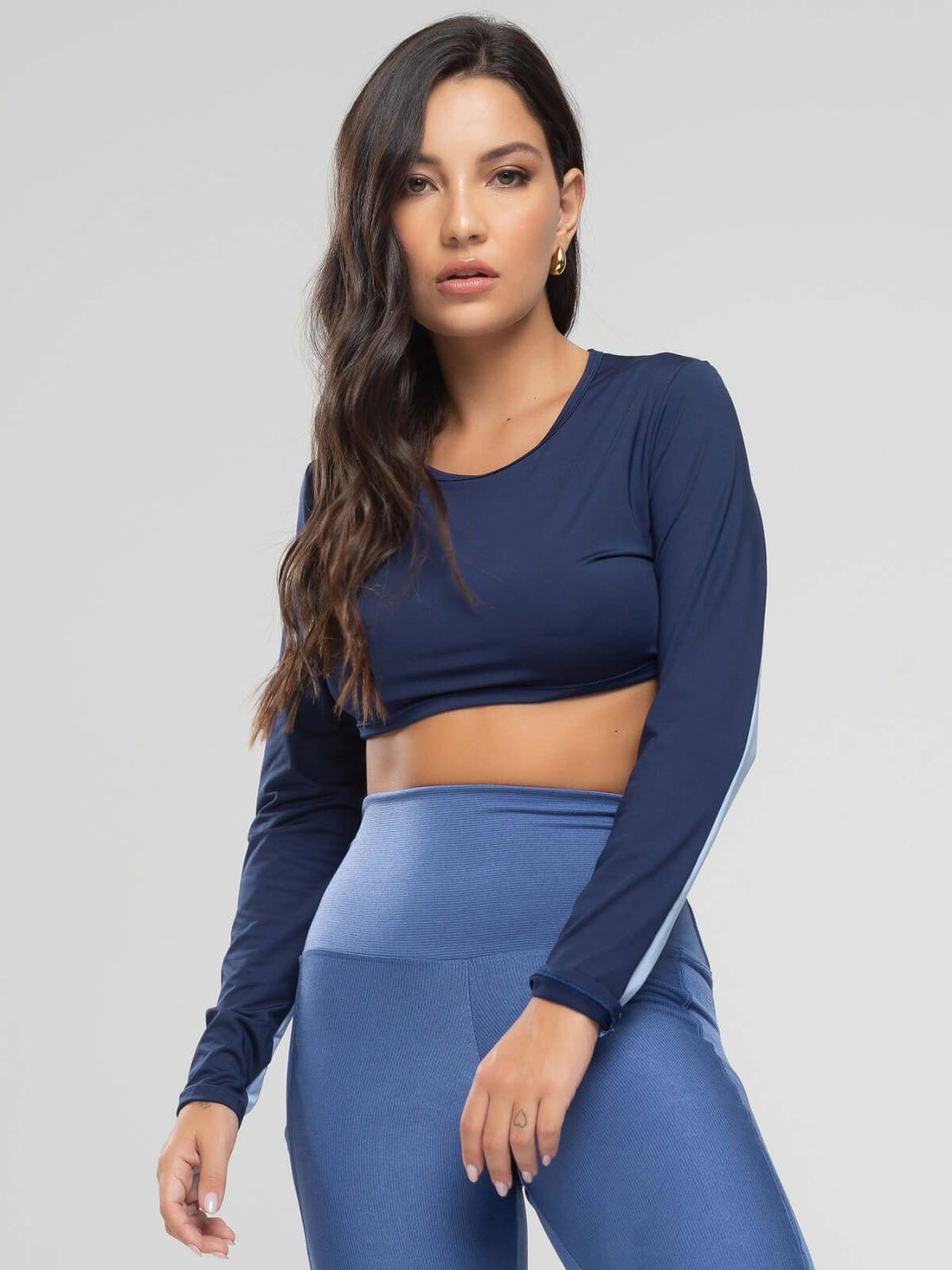 Cropped Proteção UV Faixa nas Costas Azul Marinho - Vicbela