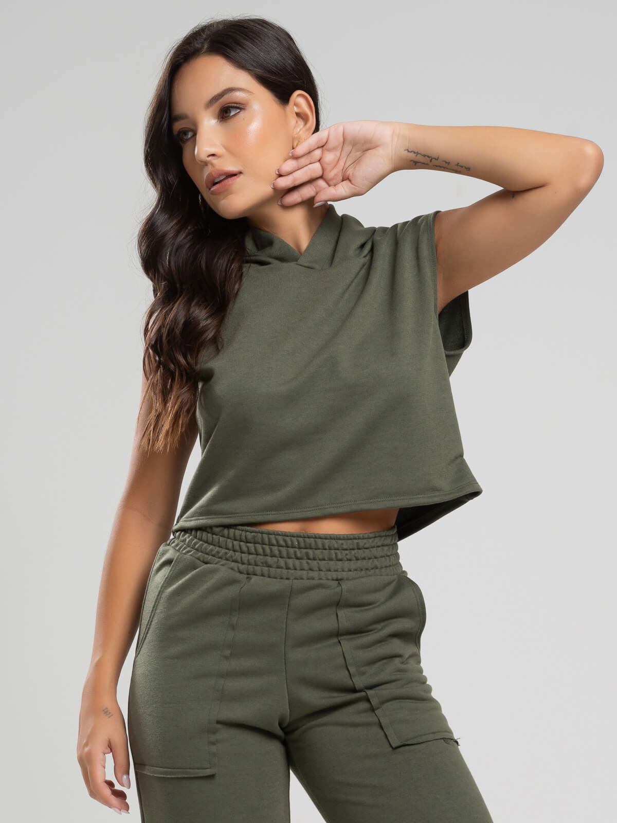 Cropped Regata Com Capuz Verde - Vicbela