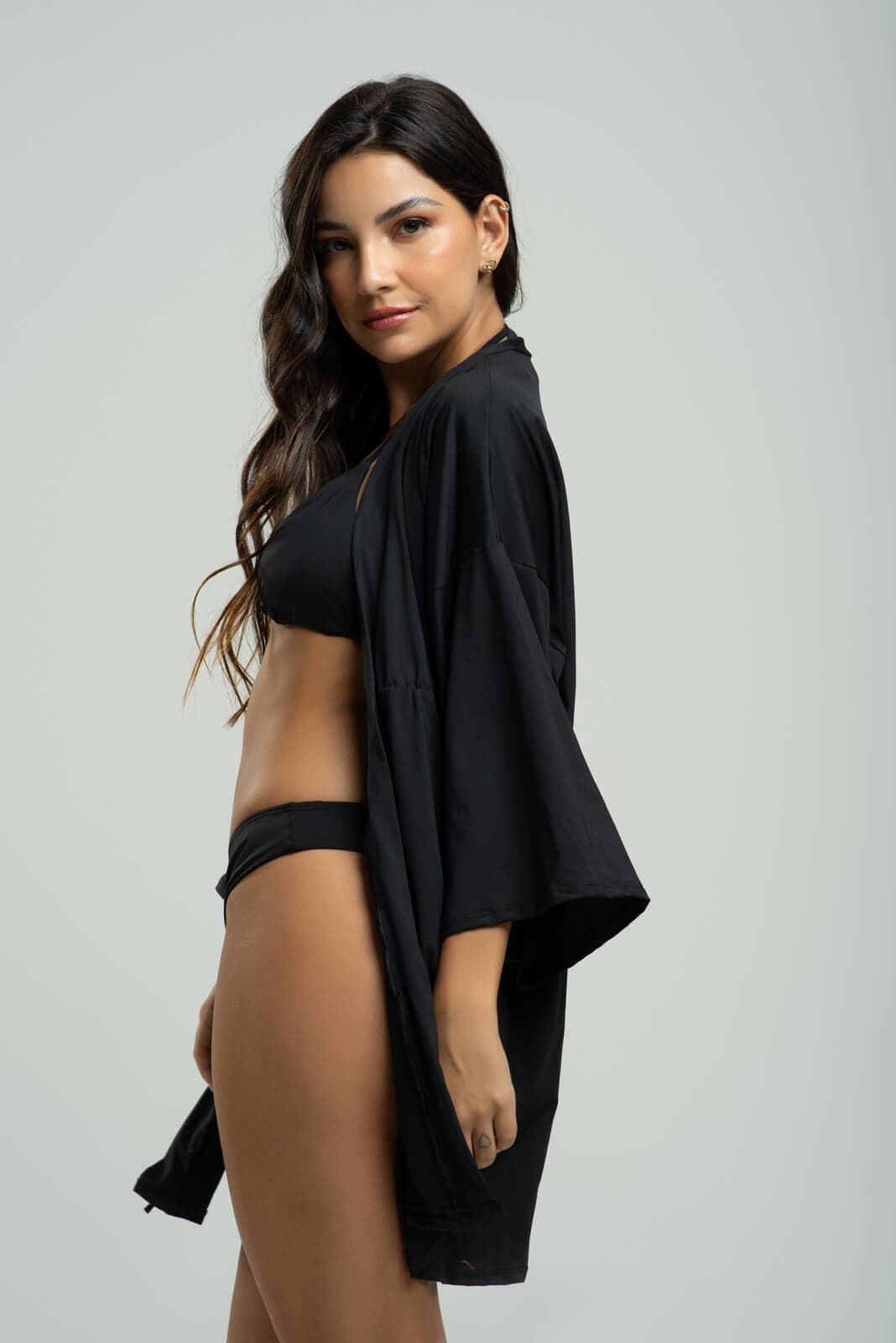 Saída de Praia Kimono Liso Preto - Vicbela