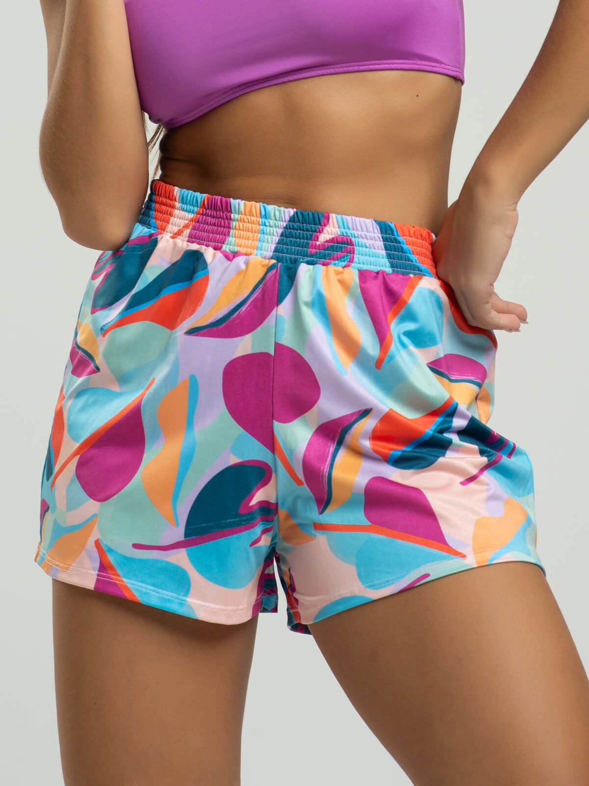 Short Curto Proteção UV Estampado Colorido - Vicbela