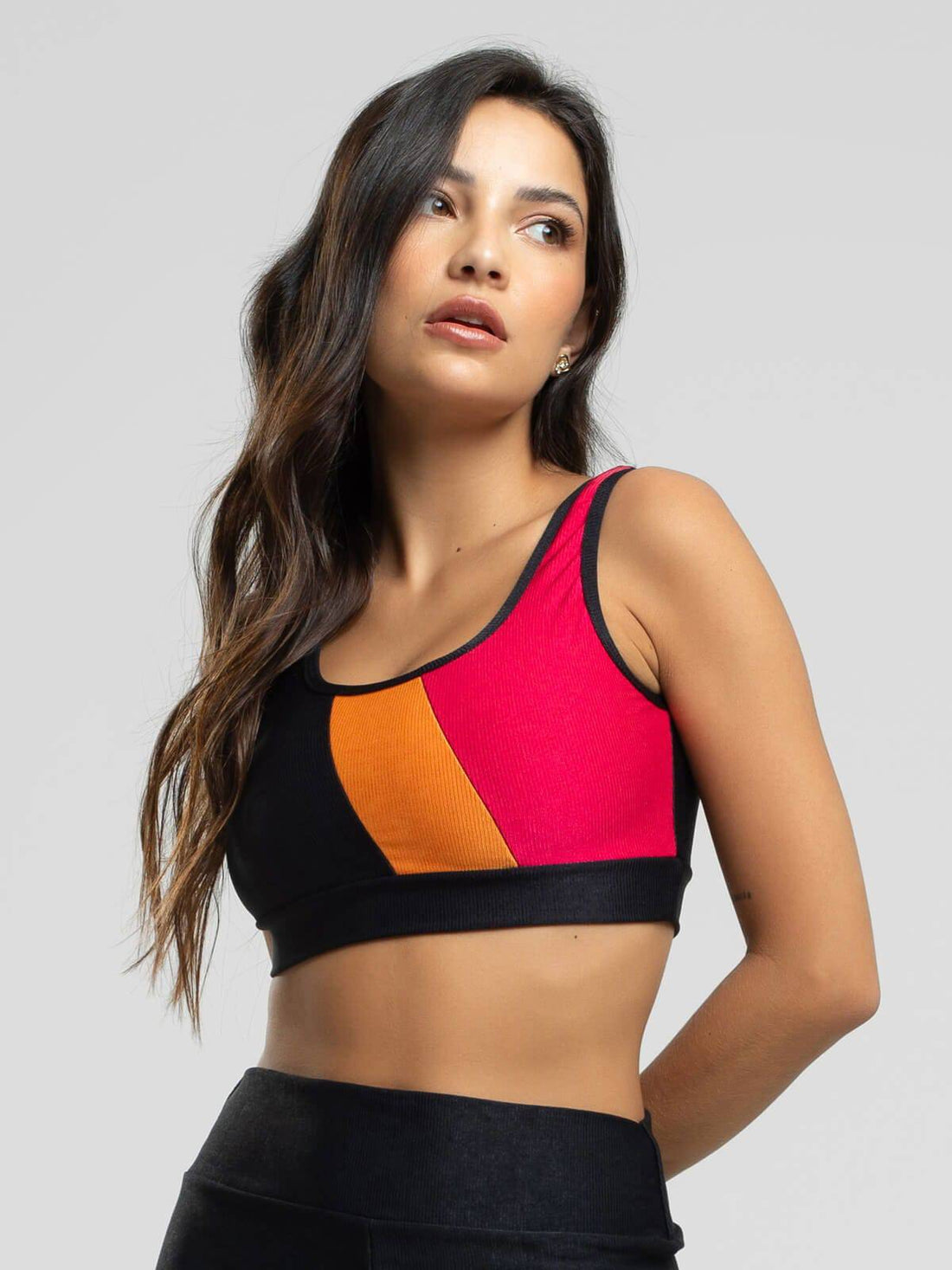 Top Regata Fitness Colorido Suplex Wonder Preto com Laranja - Vicbela